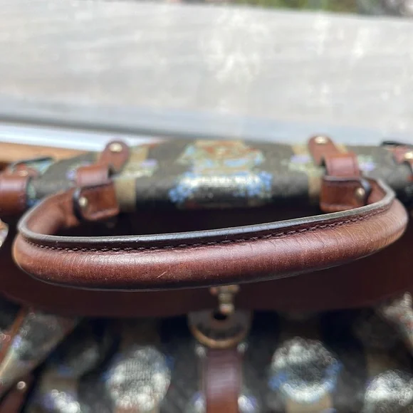 FENDI EUC TOBACCO PEQUIN STRIPES FABRIC AND LEATHER MAGIC SHOULDER BAG RARE FIND - Picture 14 of 17